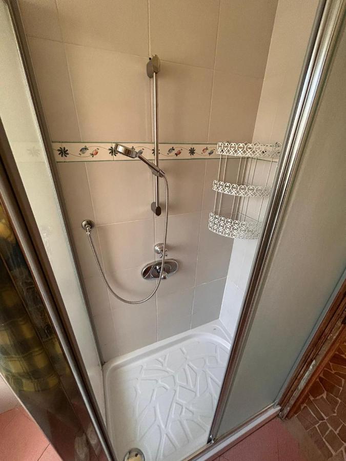 Camere In Appartamento Condiviso Vista San Luca Bologna Eksteriør billede
